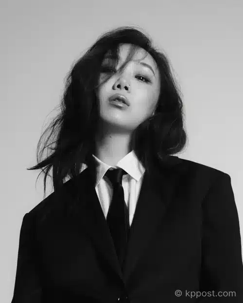 안신애가 2026년 6월 10일 MBC M ‘쇼! 챔피언’ 600회 특집에 출연해 ‘사람들은 모두 변하나 봐’ 무대를 선보인다. 이 곡은 리메이크 앨범 ‘Best Before’ 수록곡이다.