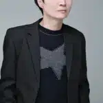 신정환이 2026년 6월 9일 유튜브 ‘철없는 장사꾼’에서 지상파 예능 섭외를 3∼4번 받았지만 가족 반대로 출연하지 않았다고 밝혔다. 컨츄리꼬꼬 재결합 가능성도 언급했다.