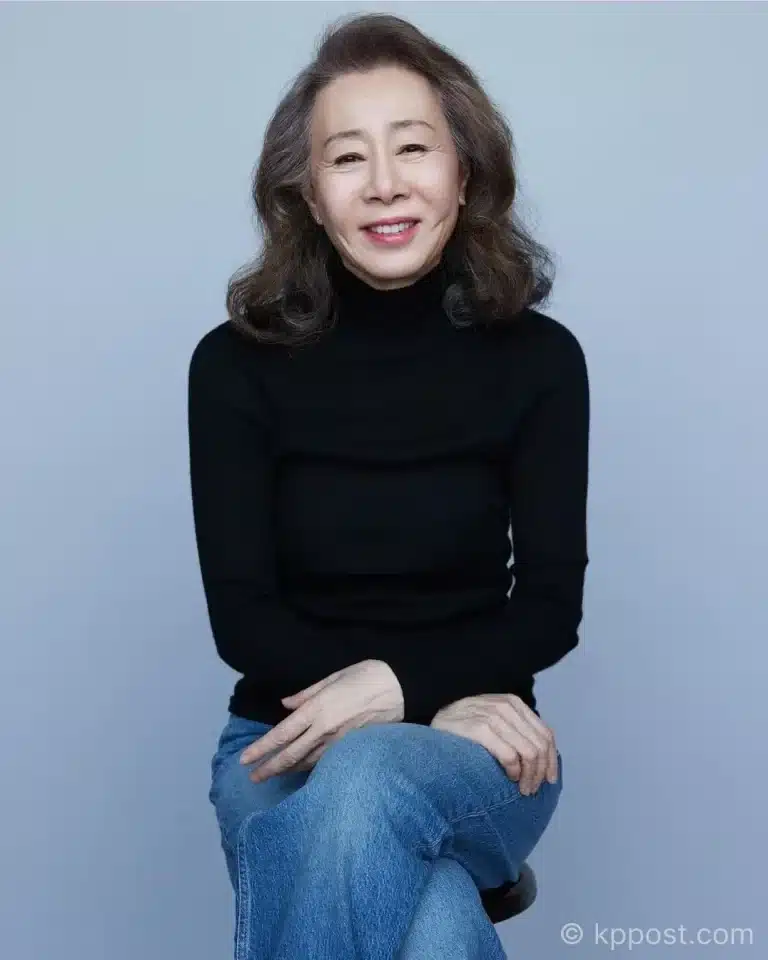 윤여정 에미상 후보 지명 소식이 전해졌다. 넷플릭스 ‘성난 사람들2’ 여우조연상 후보에 오른 배경과 수상 시 의미를 자세히 확인해보자.