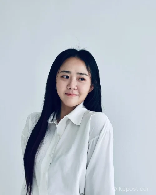 공식 인스타그램 자필 편지로 결혼을 발표한 배우 문근영