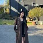 홍진영 가을룩 공개와 10월 축제 시즌 무대 행보
