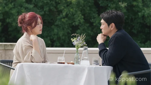 예능 '오만추'에 함께 출연한 솔비와 이규한이 대화하는 방송 화면
