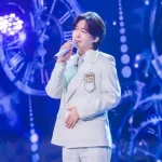가수 김용빈이 ‘금타는 금요일’ 43회에서 3대 골든컵을 향한 무대를 선보였다. (사진 - 금타는 금요일)